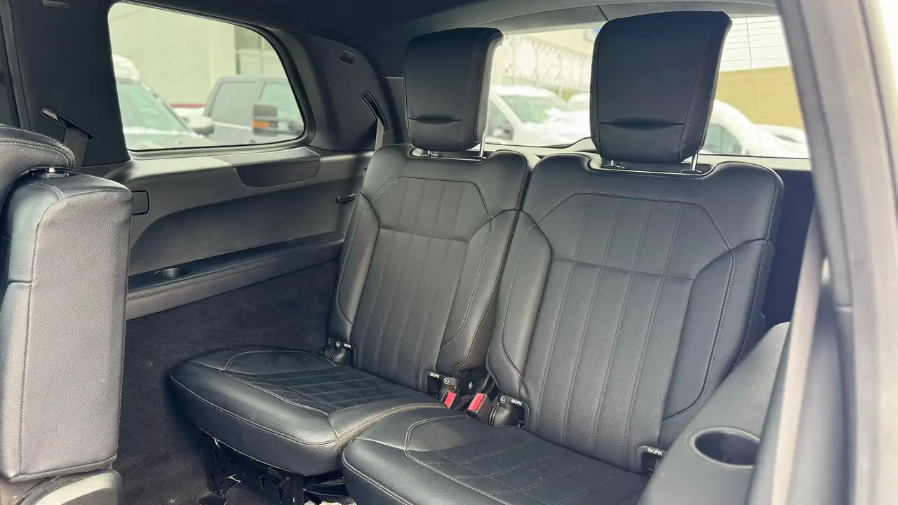 Mercedes-Benz GLS снимка Mercedes-Benz GLS