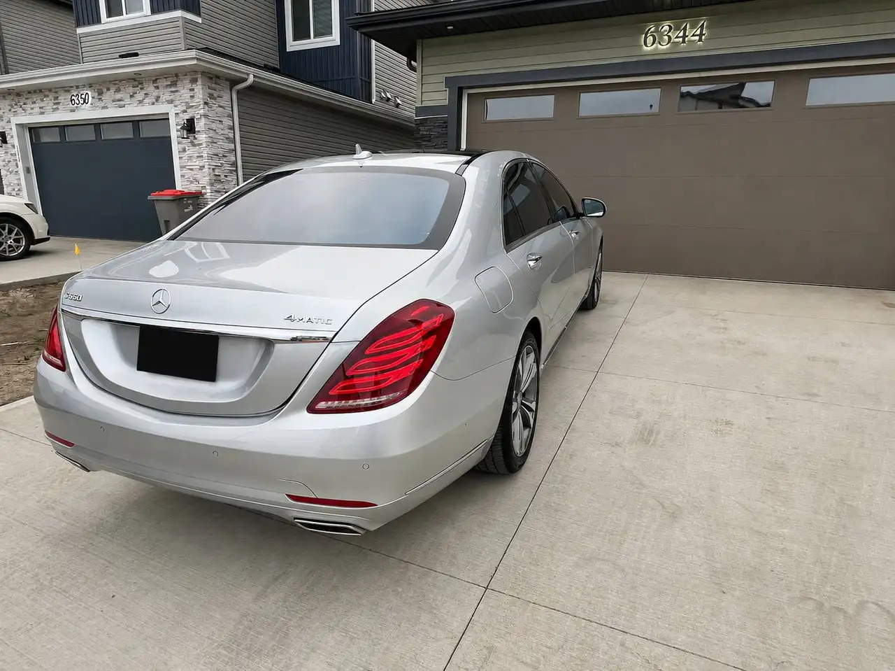 Mercedes-Benz S-Class снимка Mercedes-Benz S-Class