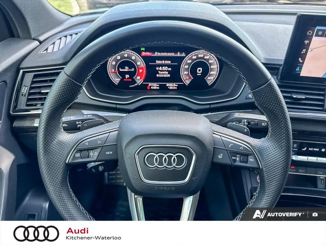 Audi SQ5 снимка Audi SQ5