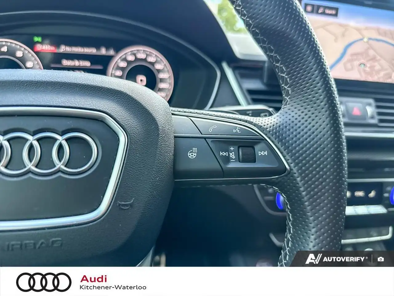 Audi SQ5 снимка Audi SQ5