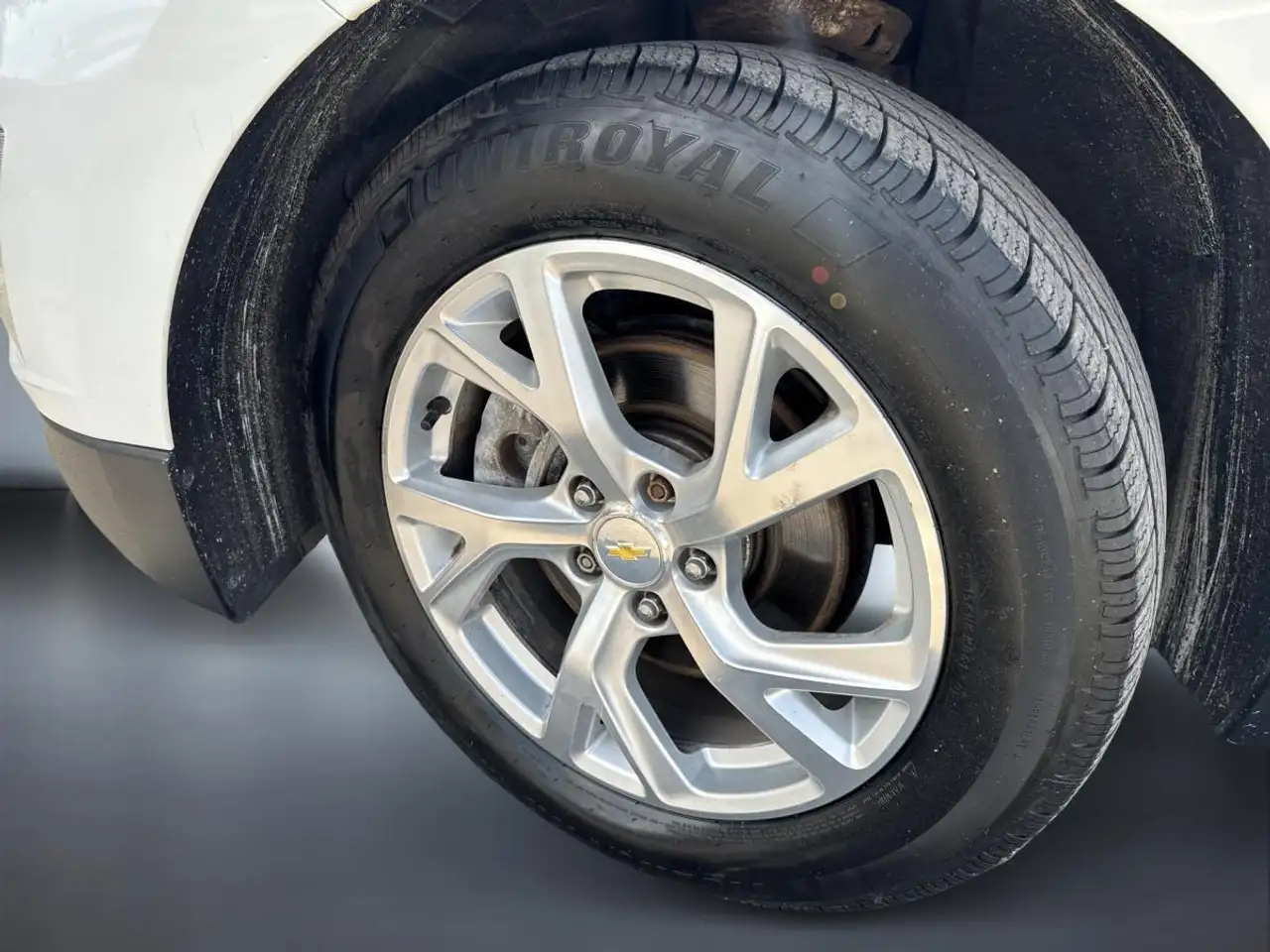 Chevrolet Equinox photo Chevrolet Equinox