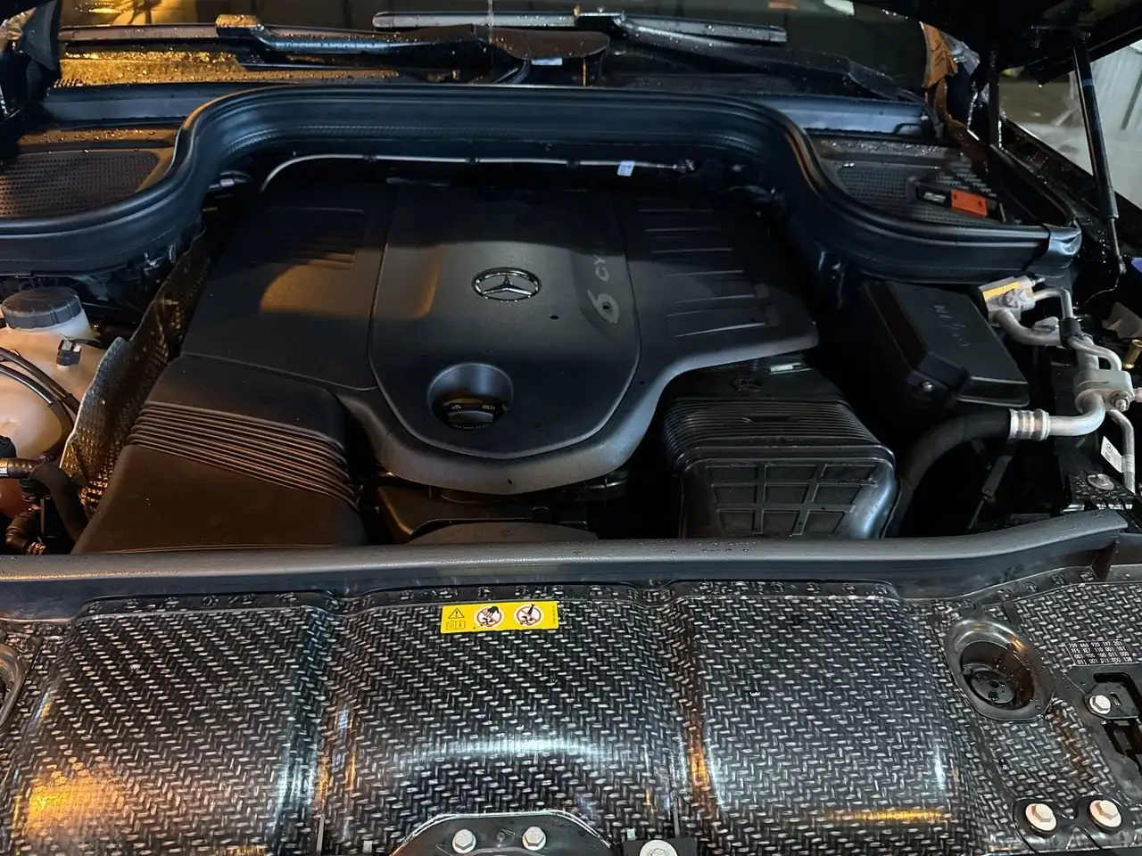Mercedes-Benz GLS снимка Mercedes-Benz GLS