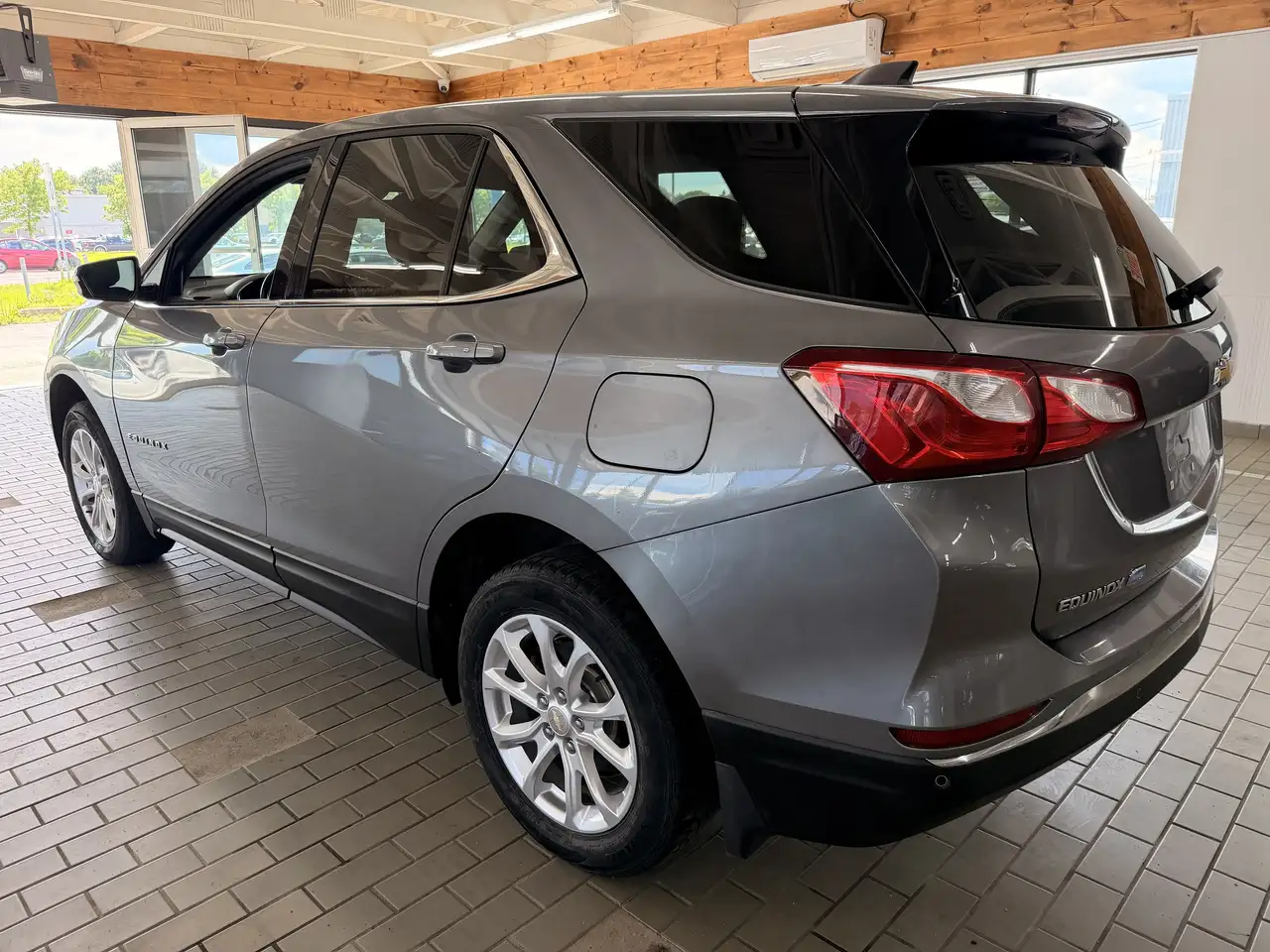 Chevrolet Equinox photo Chevrolet Equinox