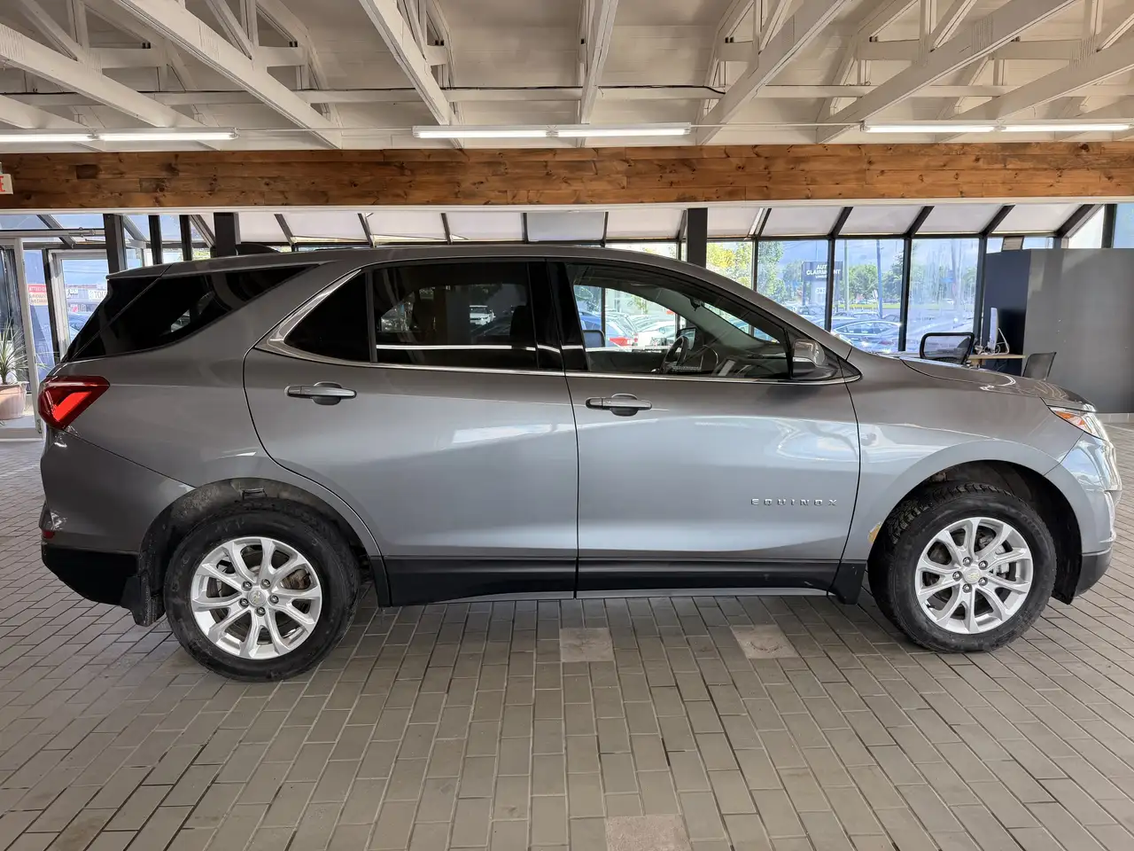 Chevrolet Equinox photo Chevrolet Equinox