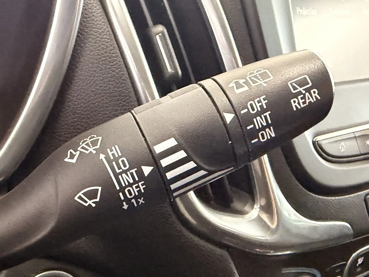 Chevrolet Equinox photo Chevrolet Equinox