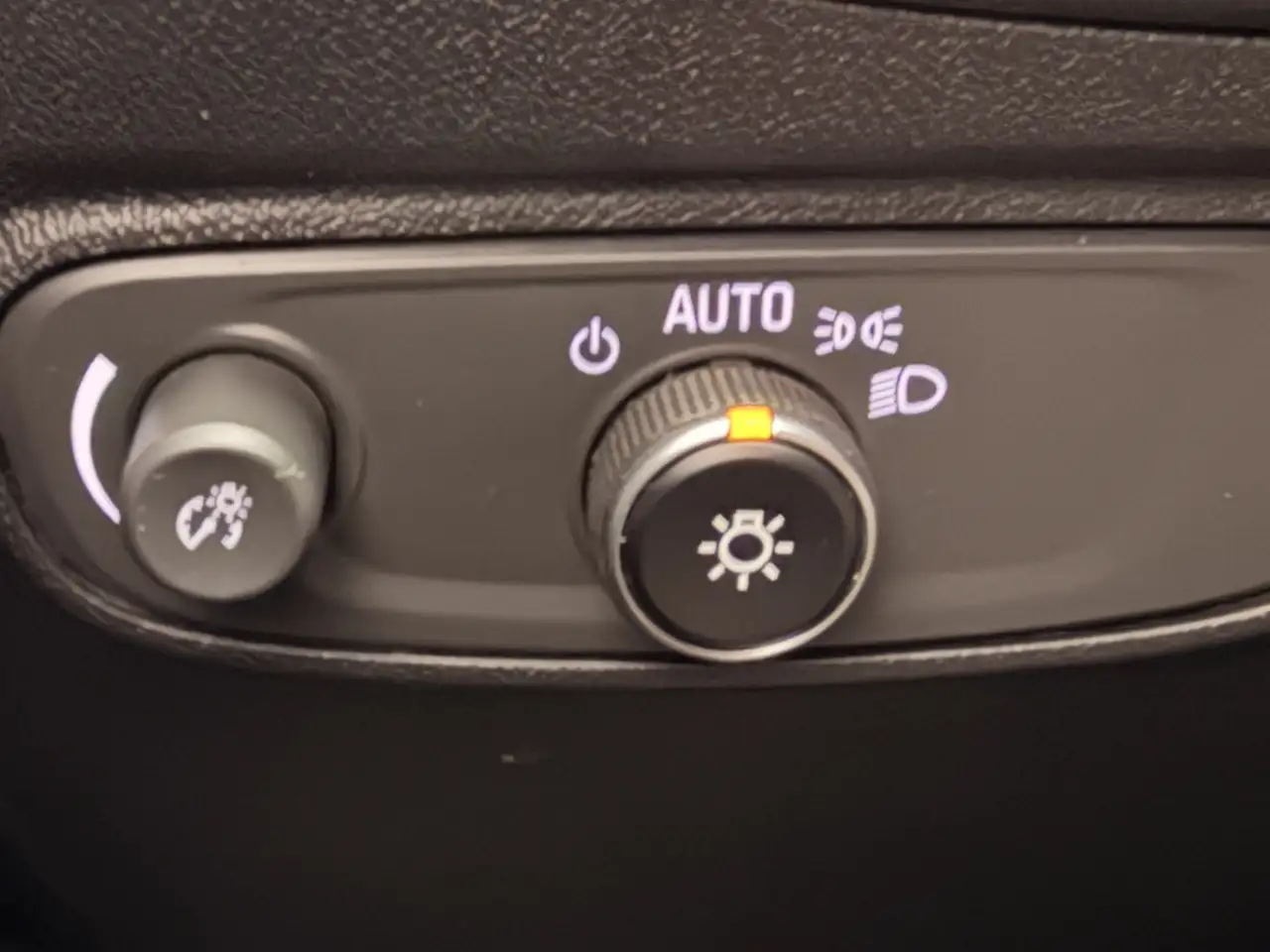 Chevrolet Equinox photo Chevrolet Equinox