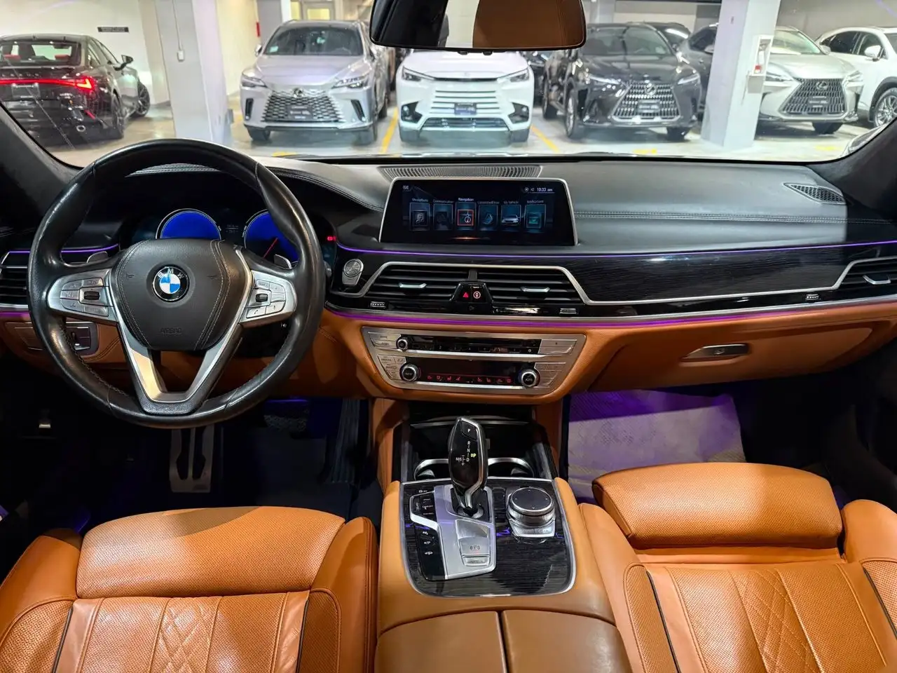 BMW 7 Series снимка BMW 7 Series