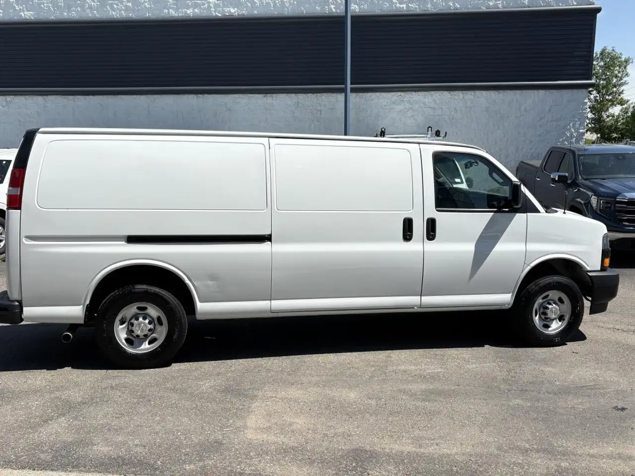 Chevrolet Express 2500 снимка Chevrolet Express 2500