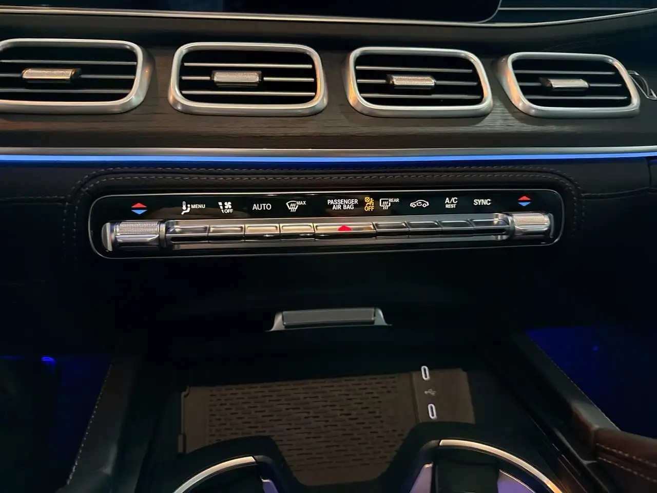 Mercedes-Benz GLS снимка Mercedes-Benz GLS