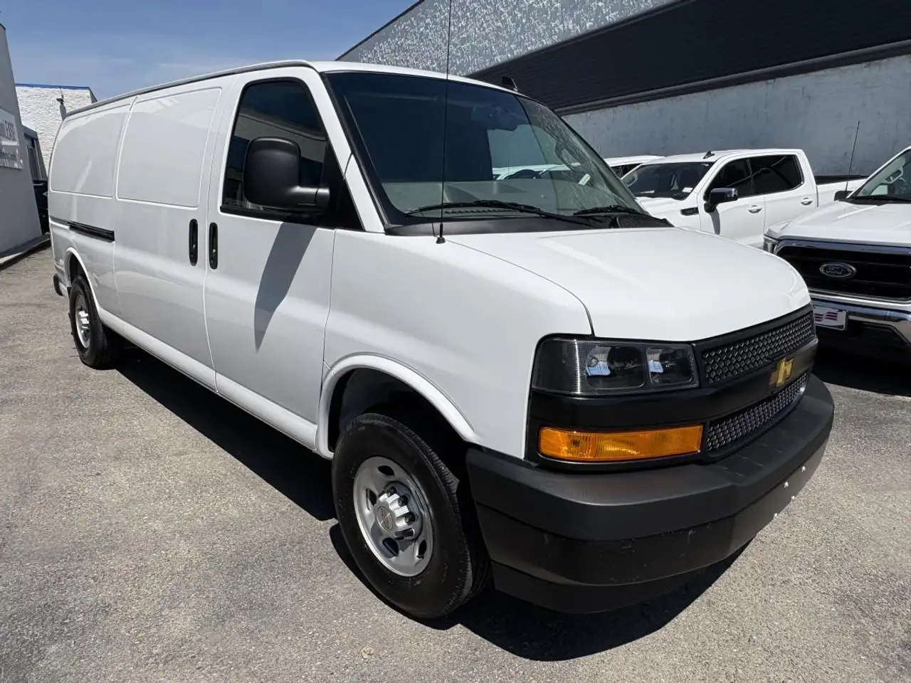 Chevrolet Express 2500 снимка Chevrolet Express 2500