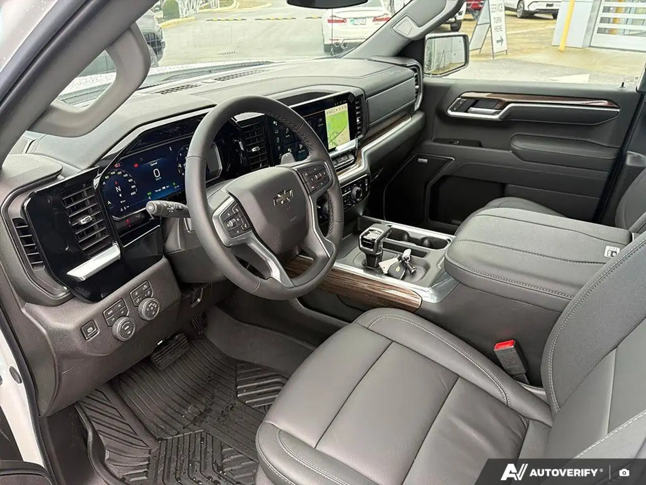 Chevrolet Silverado 1500 photo Chevrolet Silverado 1500