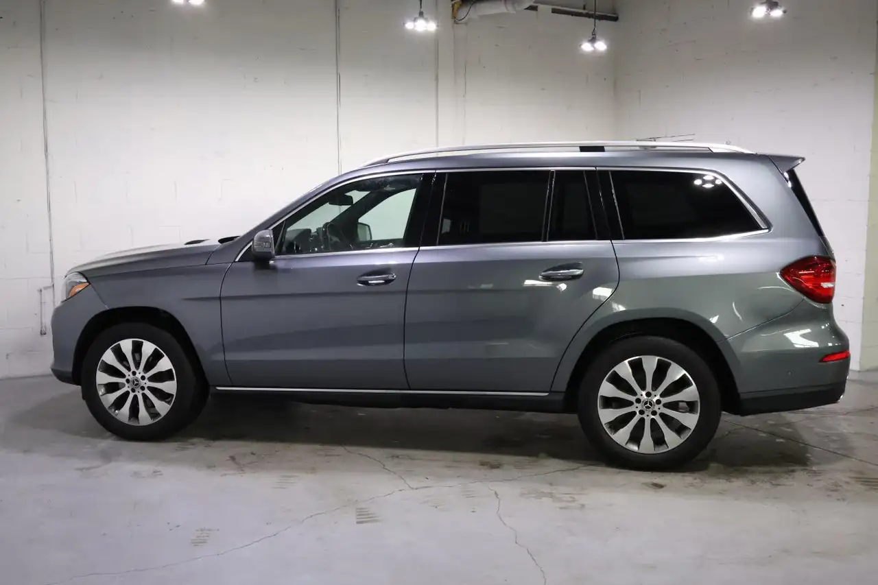 Mercedes-Benz GLS снимка Mercedes-Benz GLS