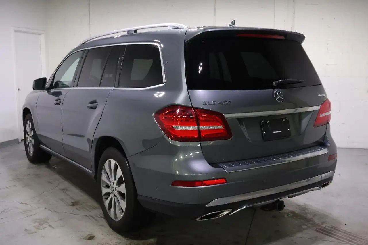 Mercedes-Benz GLS снимка Mercedes-Benz GLS