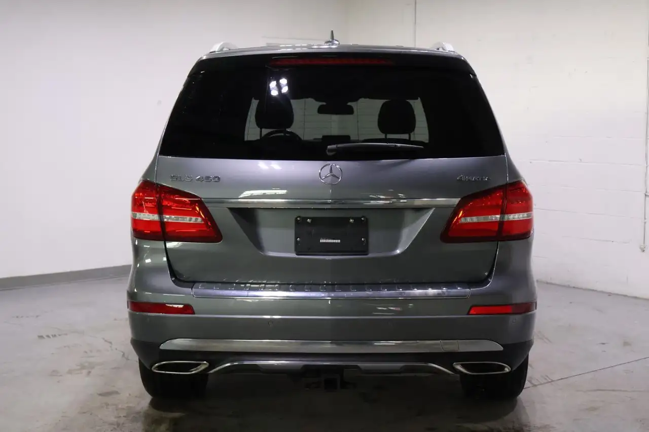 Mercedes-Benz GLS снимка Mercedes-Benz GLS