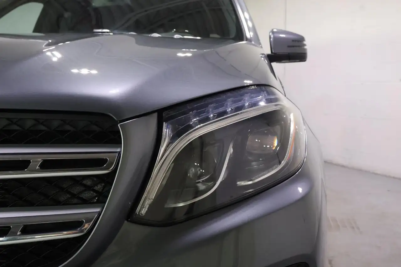 Mercedes-Benz GLS снимка Mercedes-Benz GLS