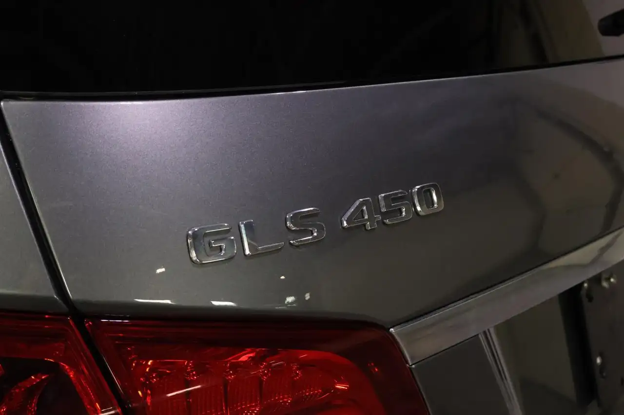 Mercedes-Benz GLS снимка Mercedes-Benz GLS