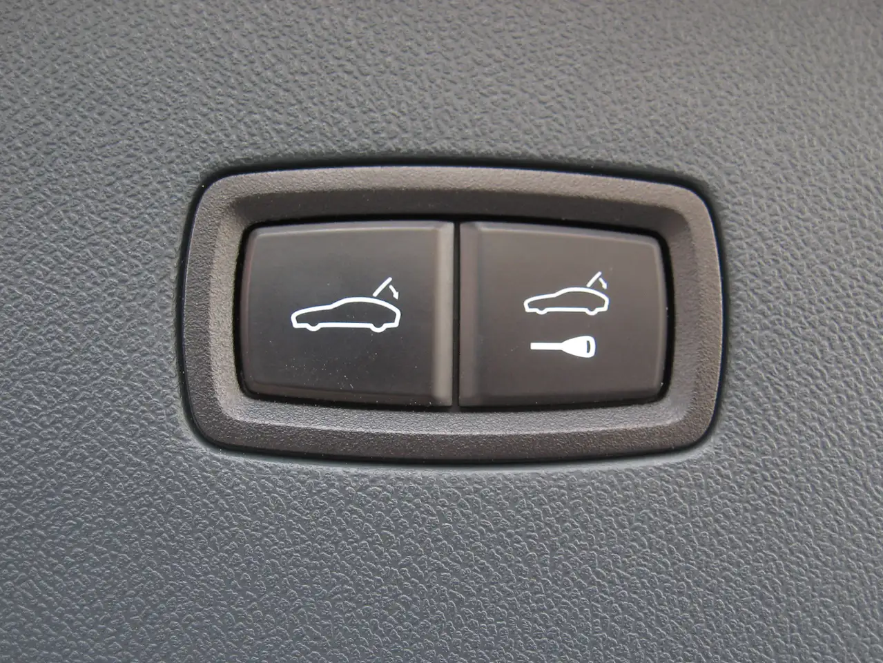 Porsche Cayenne снимка Porsche Cayenne