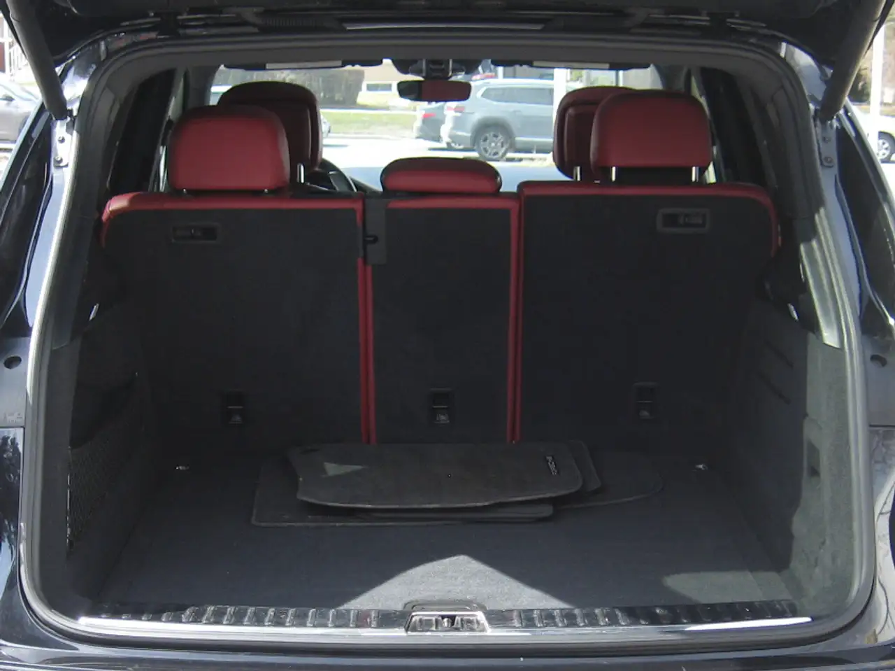 Porsche Cayenne снимка Porsche Cayenne