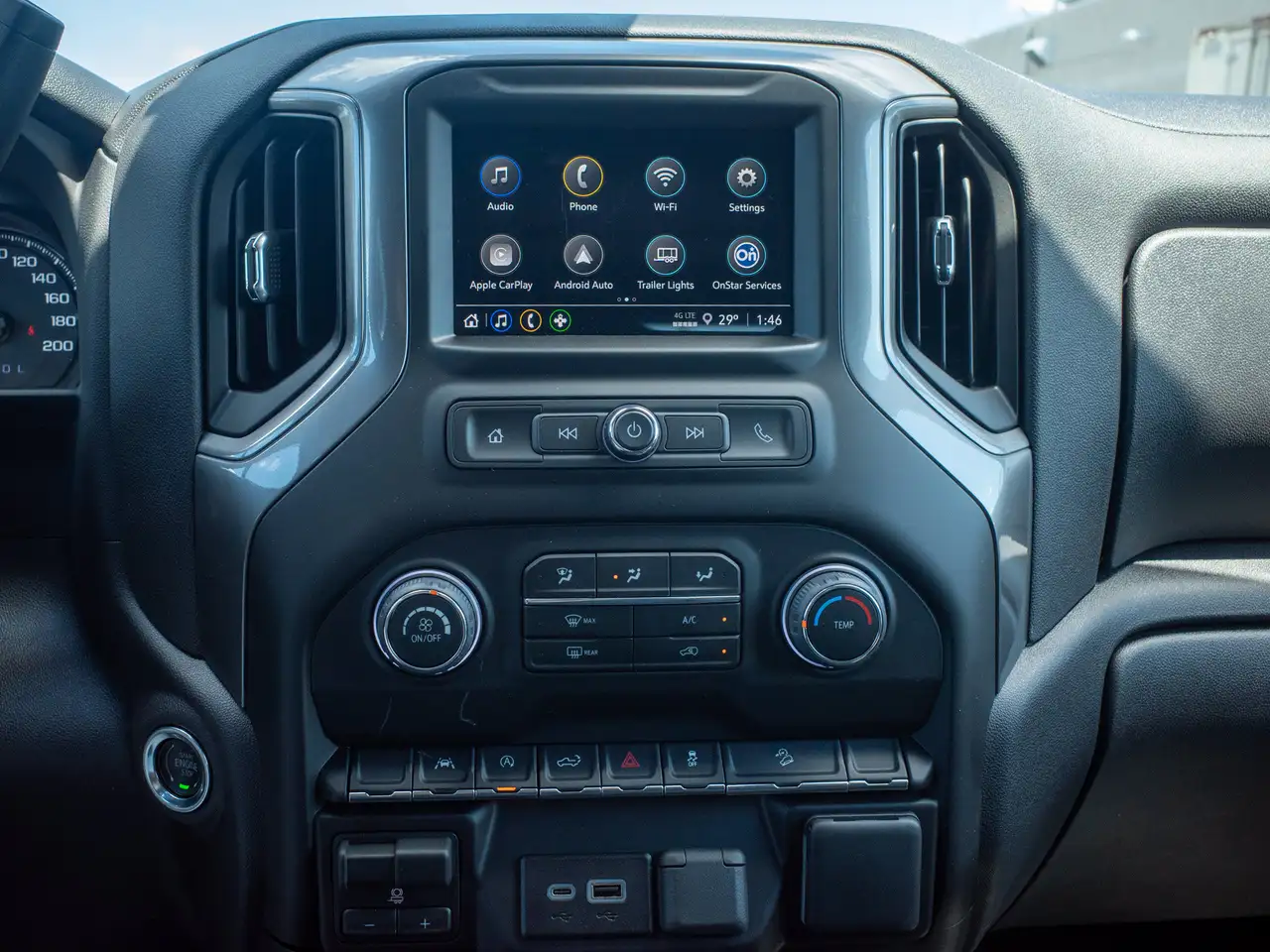 Chevrolet Silverado 1500 снимка Chevrolet Silverado 1500