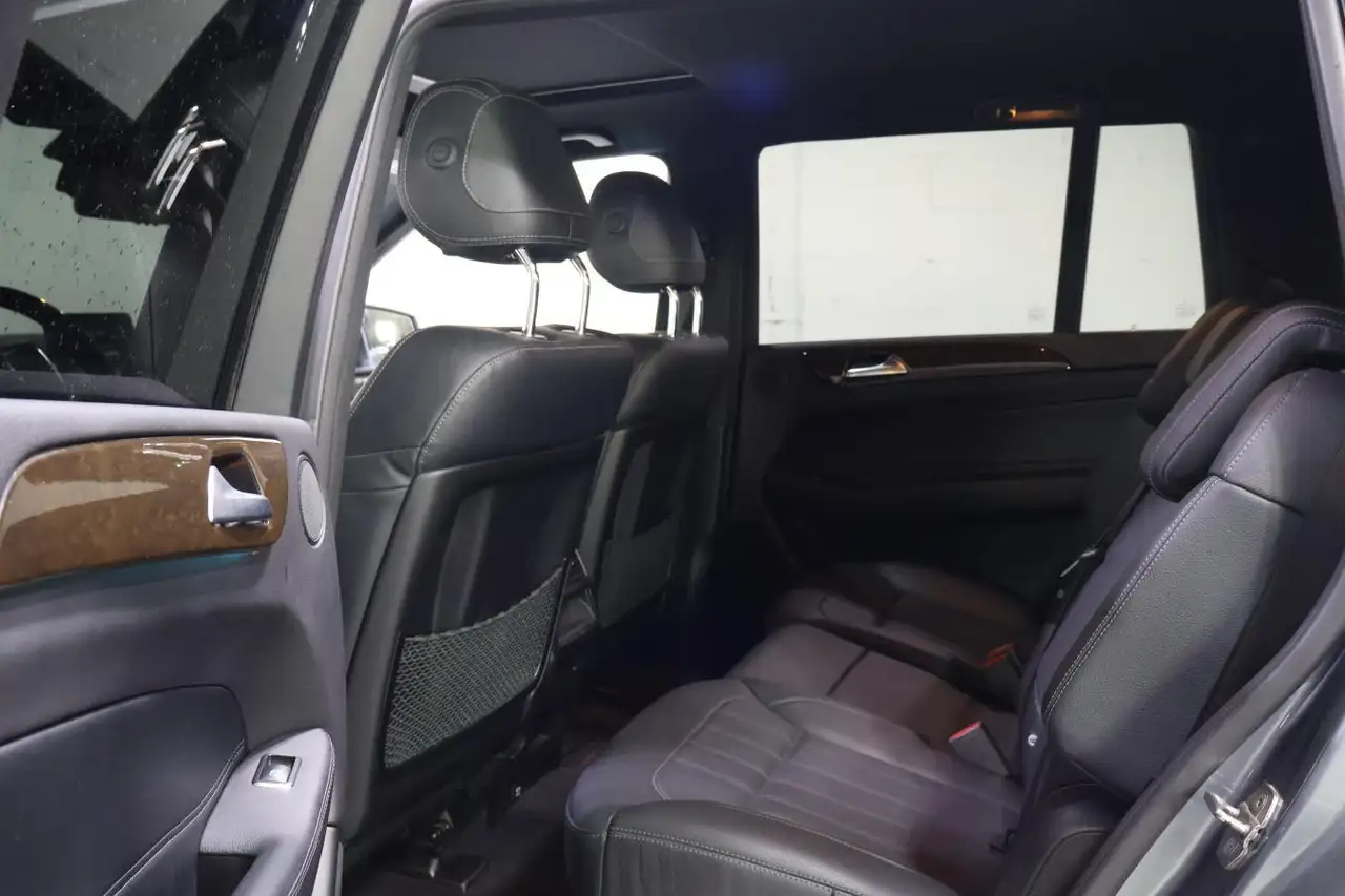 Mercedes-Benz GLS снимка Mercedes-Benz GLS