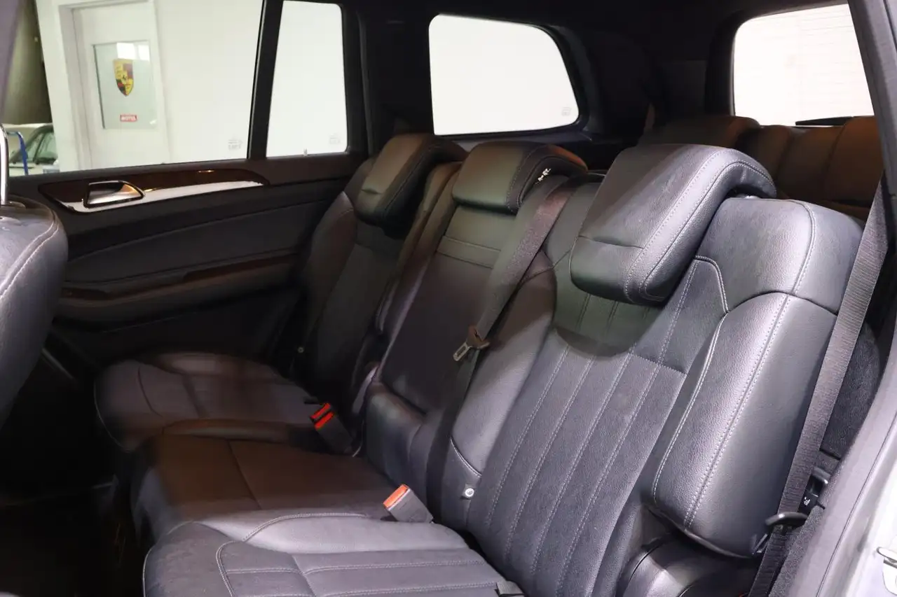Mercedes-Benz GLS снимка Mercedes-Benz GLS