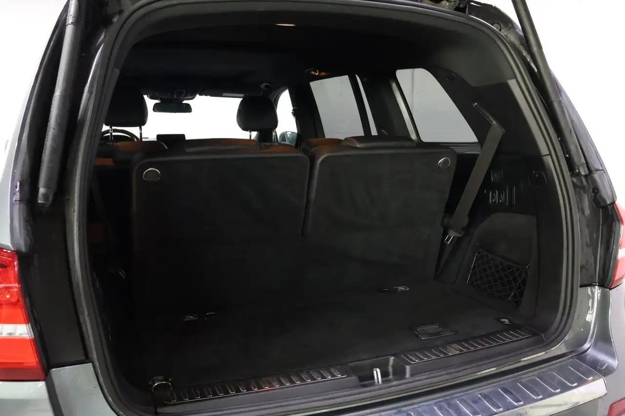 Mercedes-Benz GLS снимка Mercedes-Benz GLS