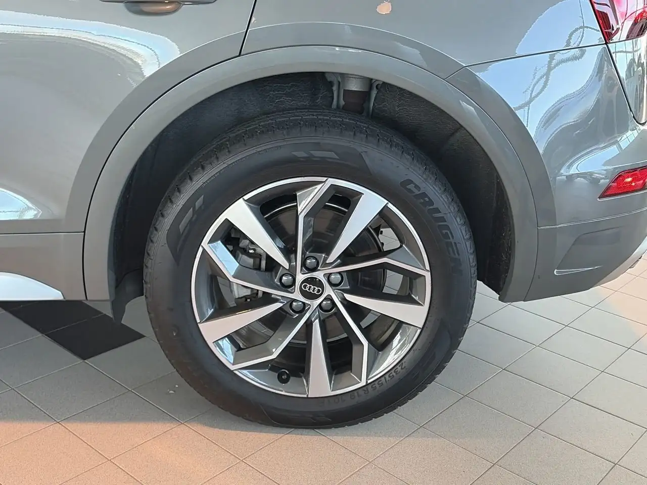 Audi Q5 снимка Audi Q5