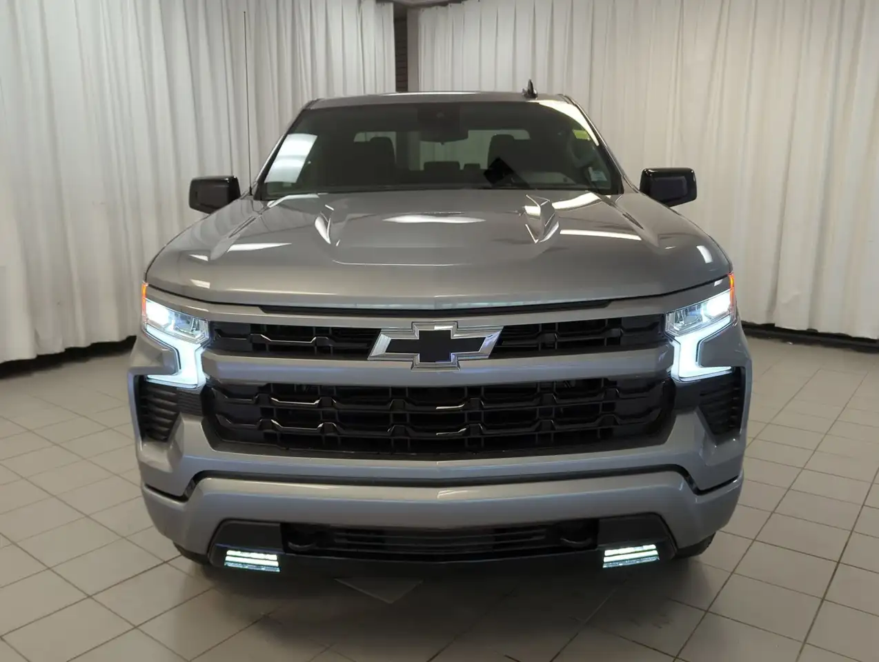 Chevrolet Silverado 1500 photo Chevrolet Silverado 1500