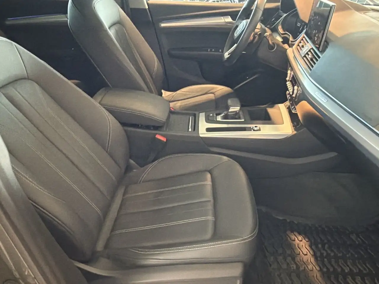 Audi Q5 снимка Audi Q5