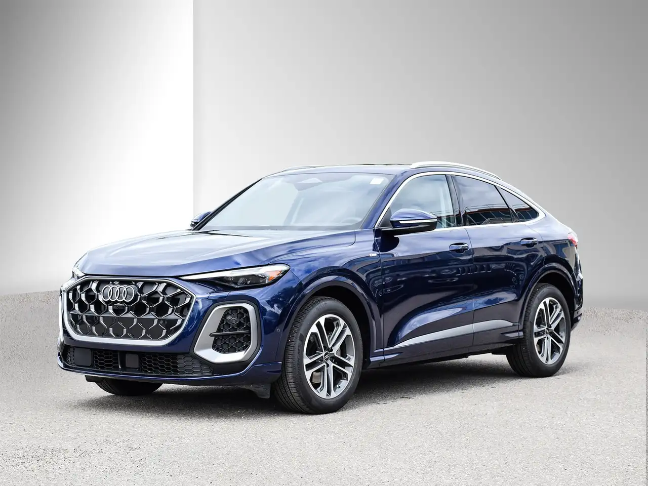 2025 Audi Q5 photo 2025 Audi Q5