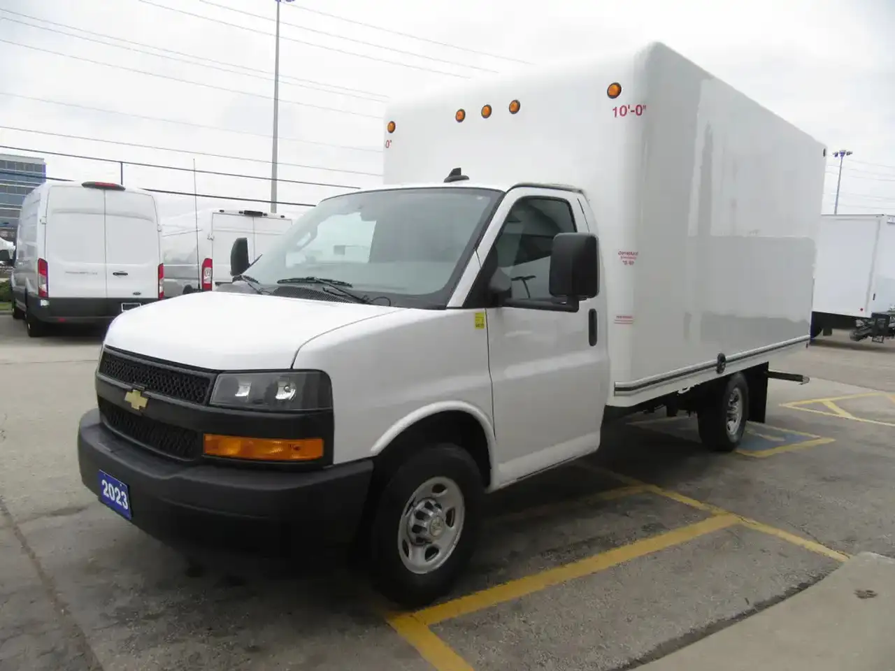 Chevrolet Express 3500 снимка Chevrolet Express 3500