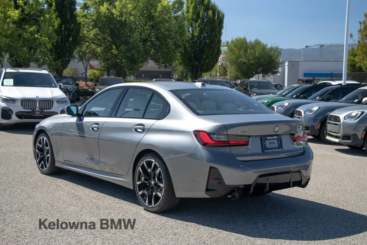 BMW 3 Series photo BMW 3 Series