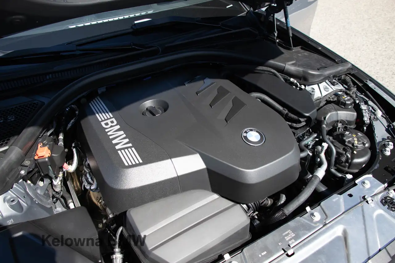 BMW 3 Series photo BMW 3 Series