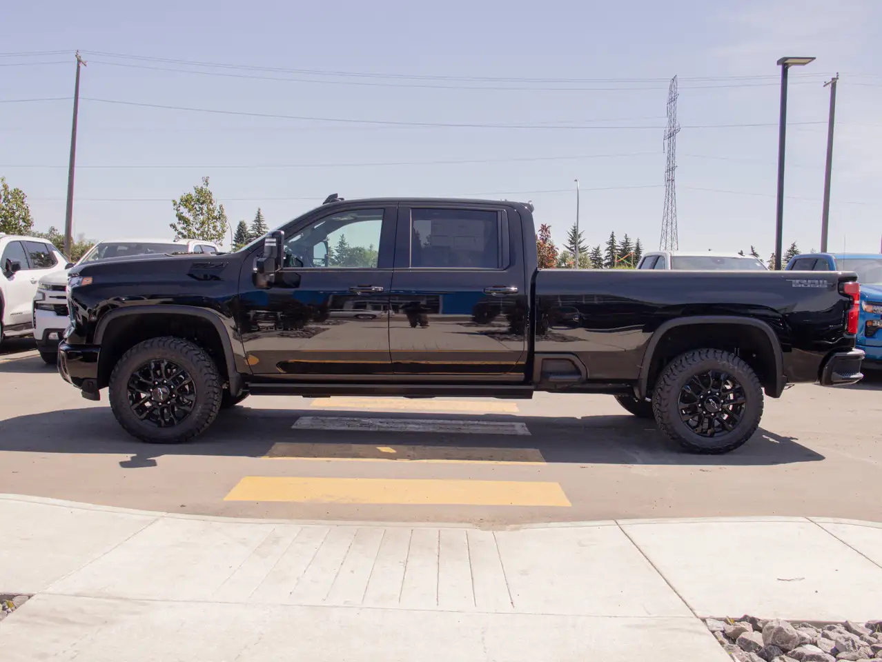 Chevrolet Silverado 3500 photo Chevrolet Silverado 3500