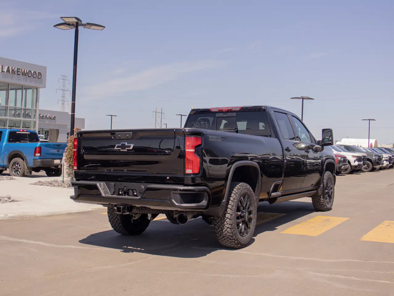 Chevrolet Silverado 3500 photo Chevrolet Silverado 3500