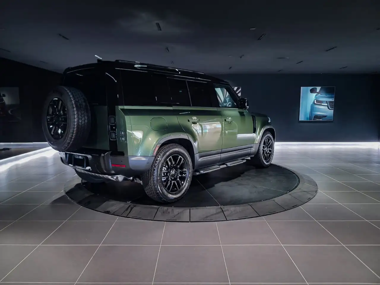 Land Rover Defender photo Land Rover Defender