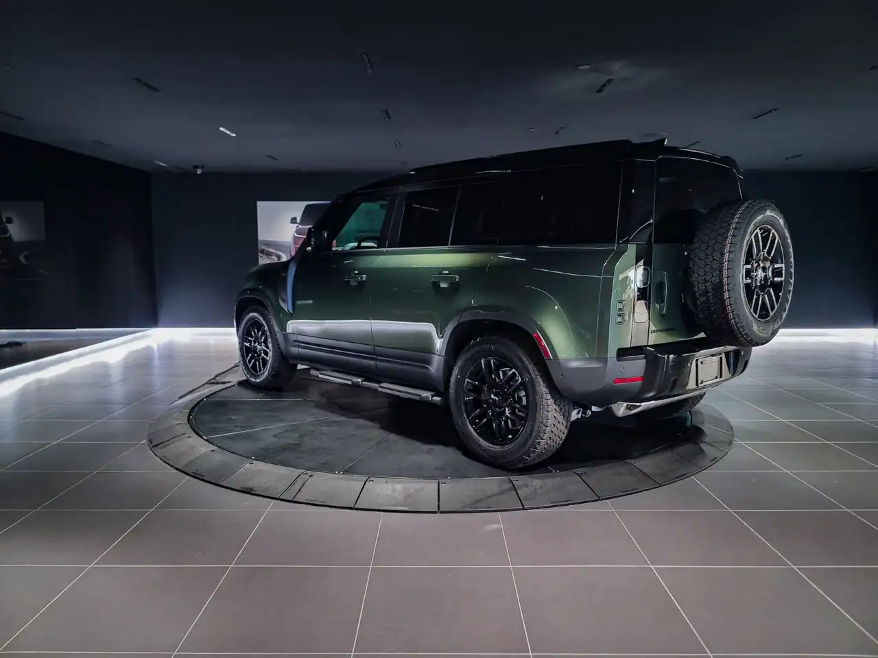 Land Rover Defender photo Land Rover Defender