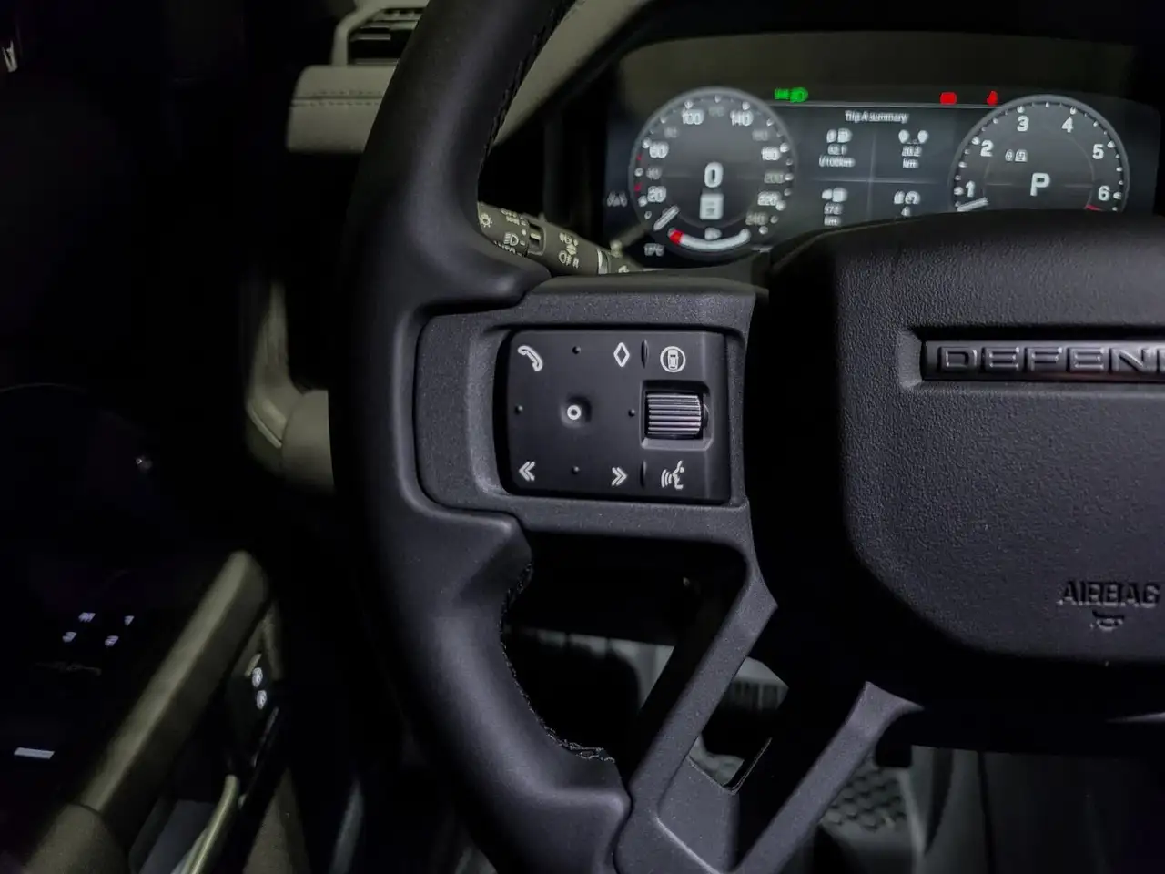 Land Rover Defender photo Land Rover Defender