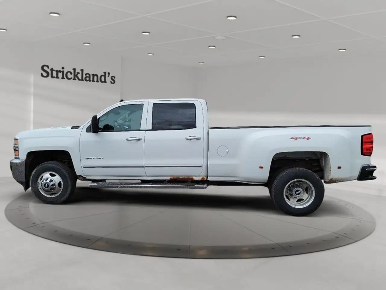 Chevrolet Silverado 3500 photo Chevrolet Silverado 3500