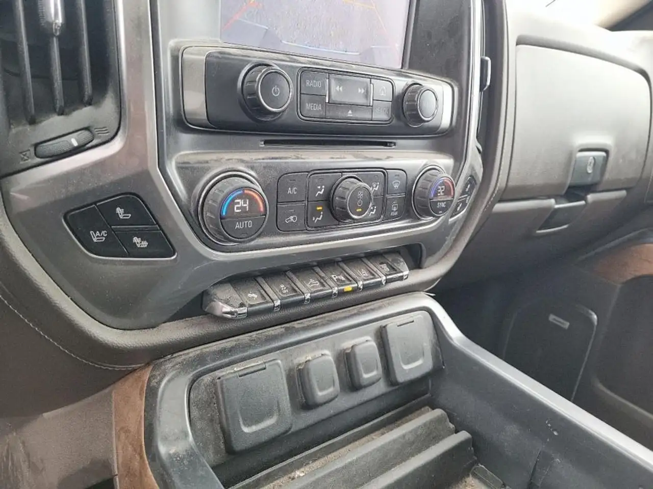 Chevrolet Silverado 3500 photo Chevrolet Silverado 3500