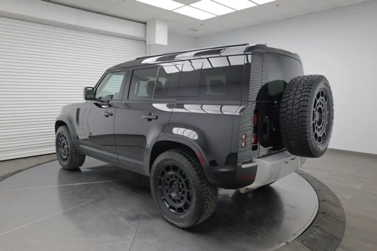 Land Rover Defender снимка Land Rover Defender