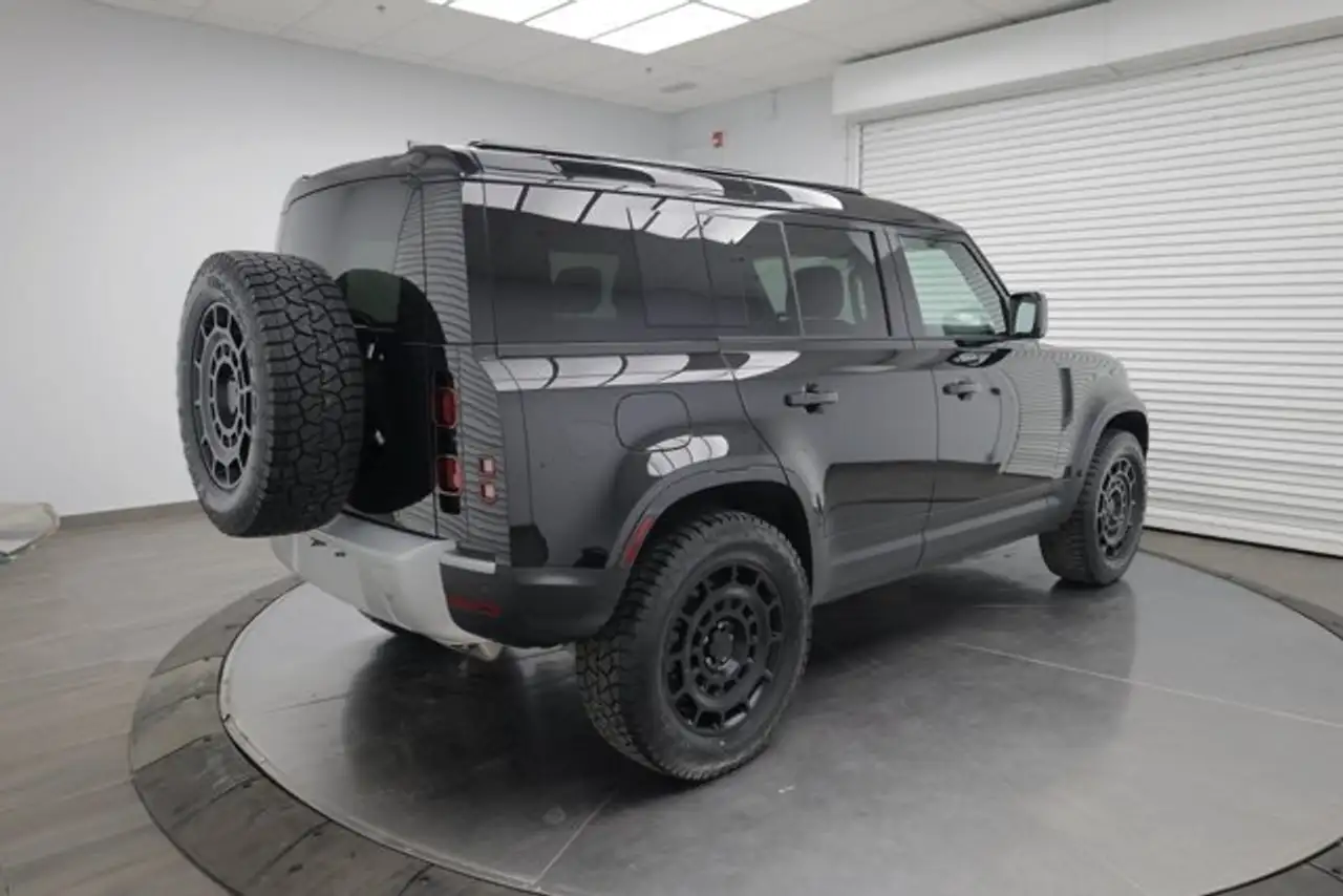 Land Rover Defender снимка Land Rover Defender