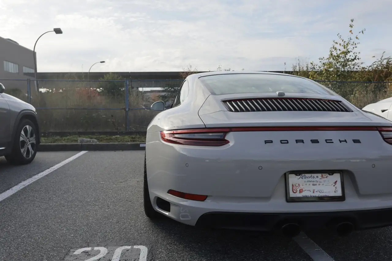 Porsche 911 снимка Porsche 911