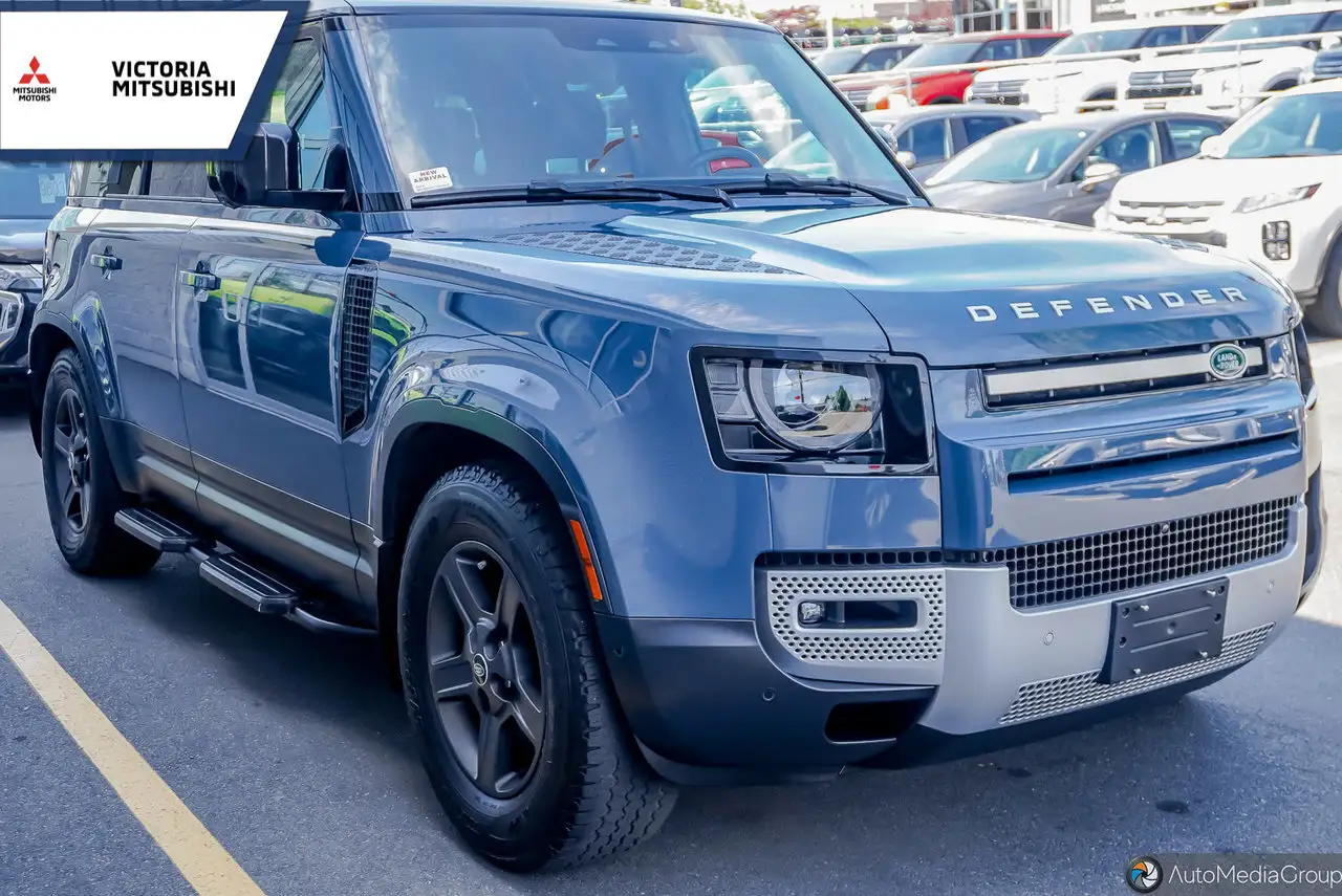 Land Rover Defender photo Land Rover Defender