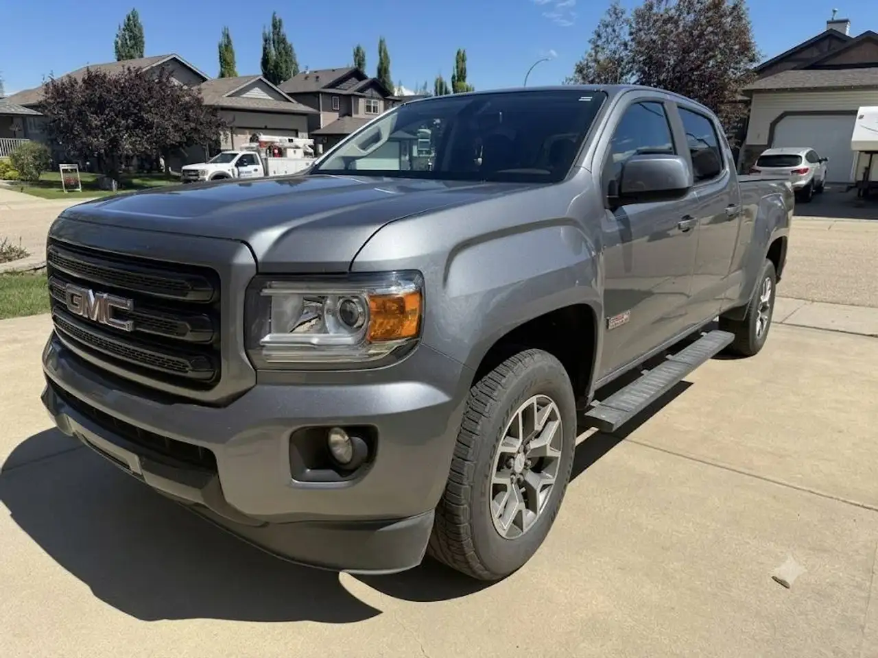 GMC Canyon photo GMC Canyon
