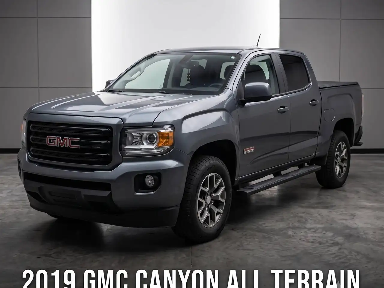GMC Canyon photo GMC Canyon