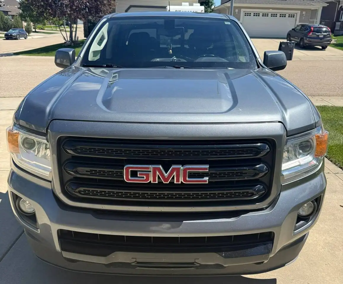 GMC Canyon photo GMC Canyon