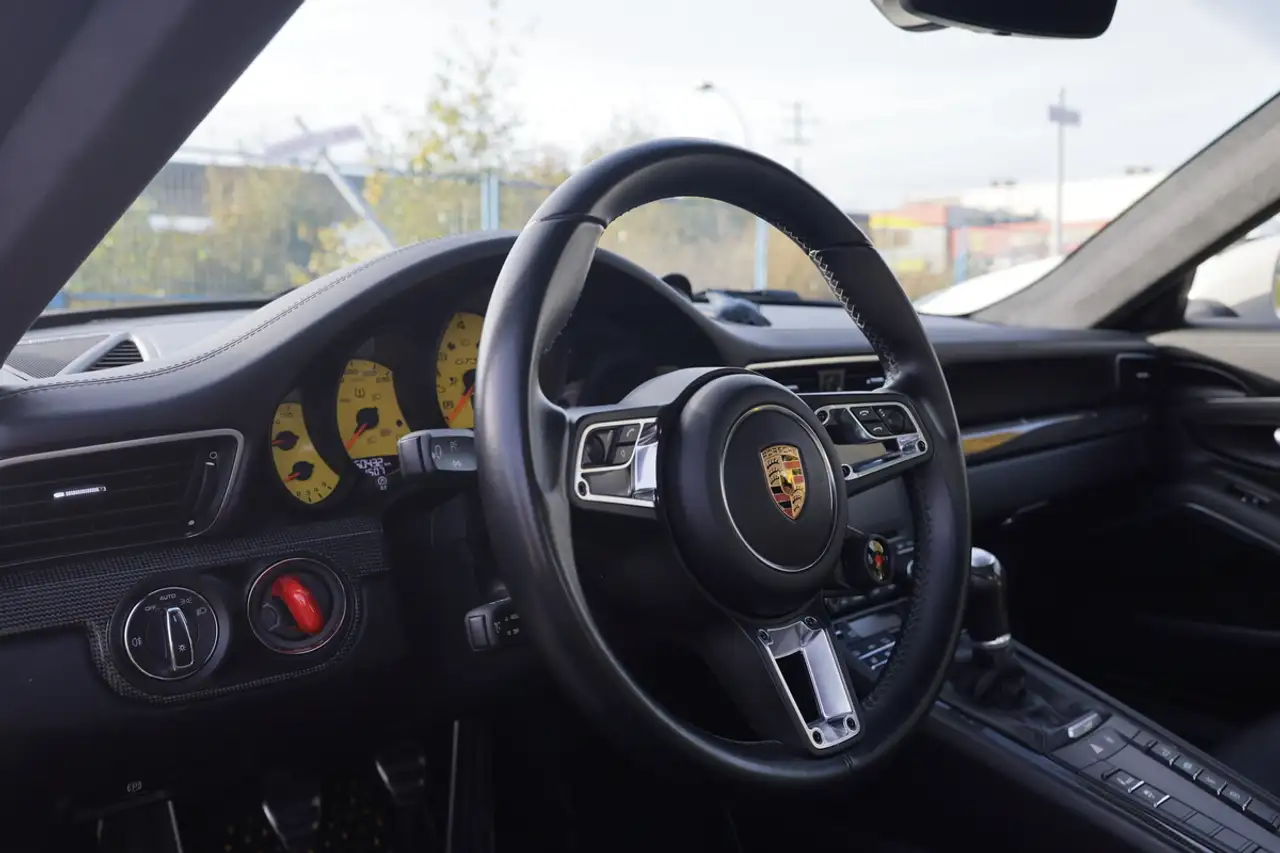 Porsche 911 снимка Porsche 911