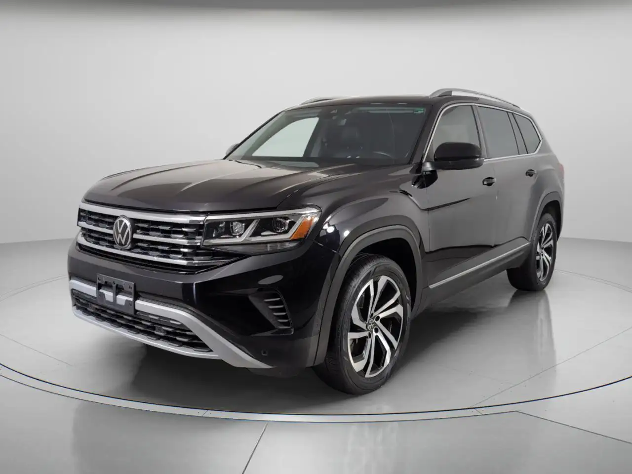 Volkswagen Atlas photo Volkswagen Atlas