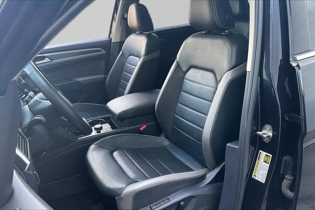 Volkswagen Atlas photo Volkswagen Atlas